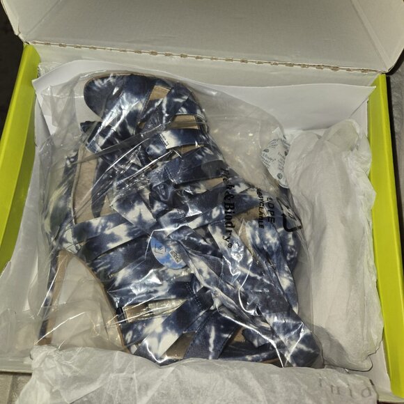 NIB Gianni Bini Abrianna Denim Blue MLT Stiletto Heels | Size 7 - Picture 5 of 9